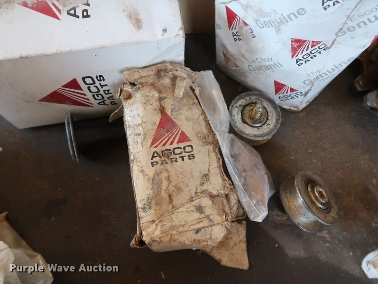 image for item DJ2466 Combine parts