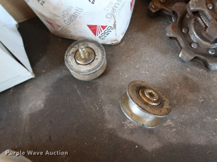 image for item DJ2466 Combine parts