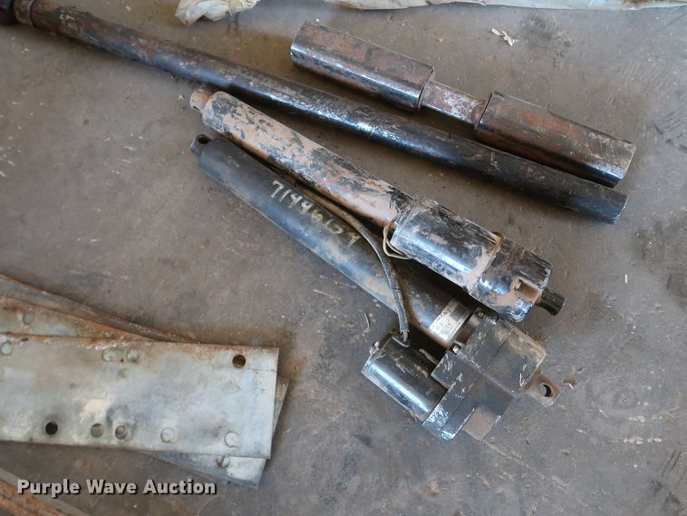 image for item DJ2466 Combine parts