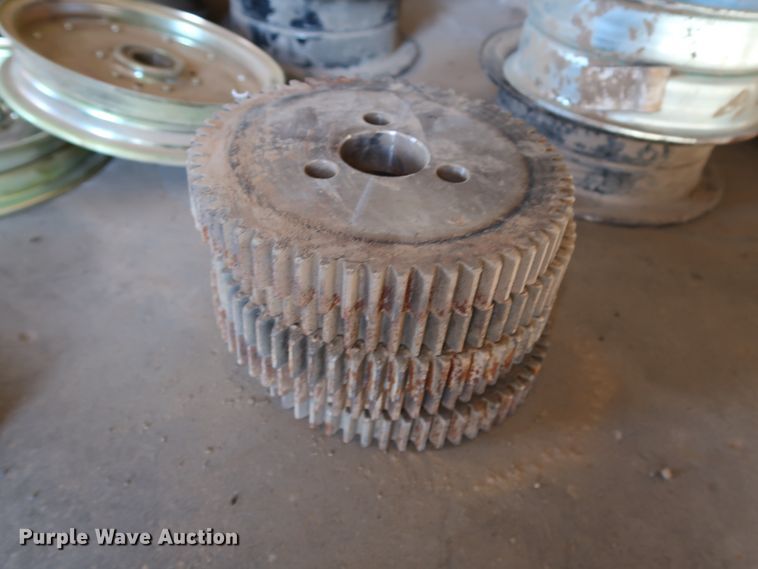 image for item DJ2466 Combine parts