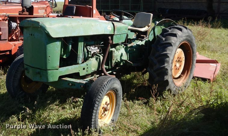 image for item DJ7449 1974 John Deere 830  tractor