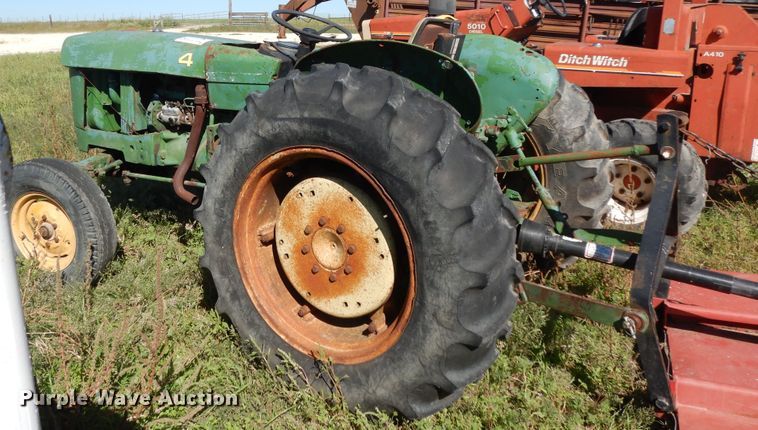 image for item DJ7449 1974 John Deere 830  tractor