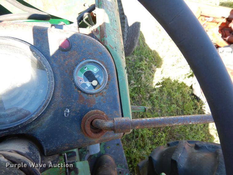 image for item DJ7449 1974 John Deere 830  tractor