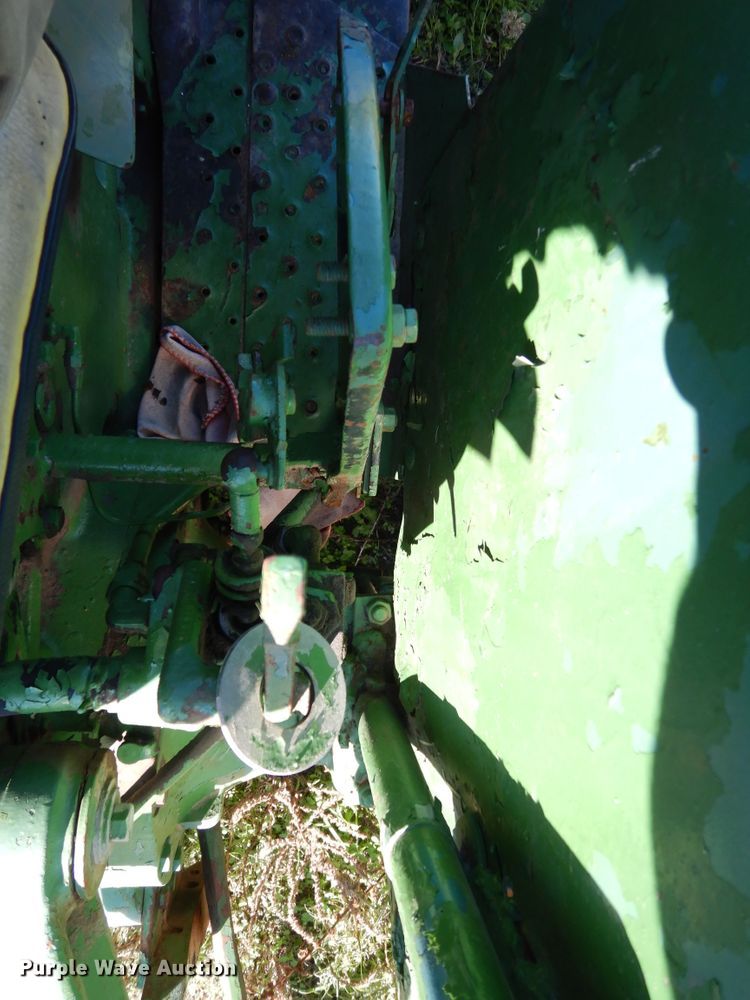 image for item DJ7449 1974 John Deere 830  tractor