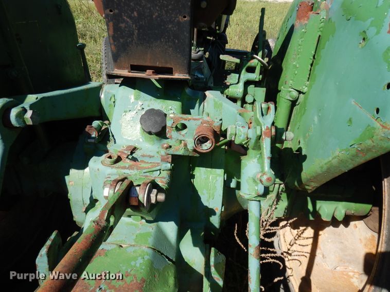 image for item DJ7449 1974 John Deere 830  tractor