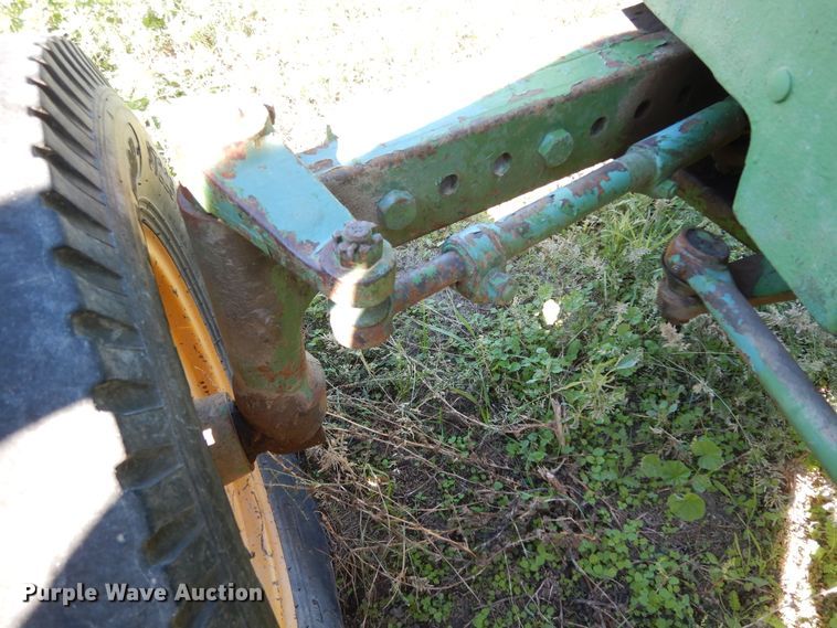 image for item DJ7449 1974 John Deere 830  tractor