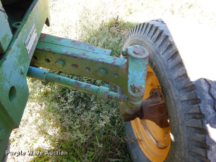 image for item DJ7449 1974 John Deere 830  tractor