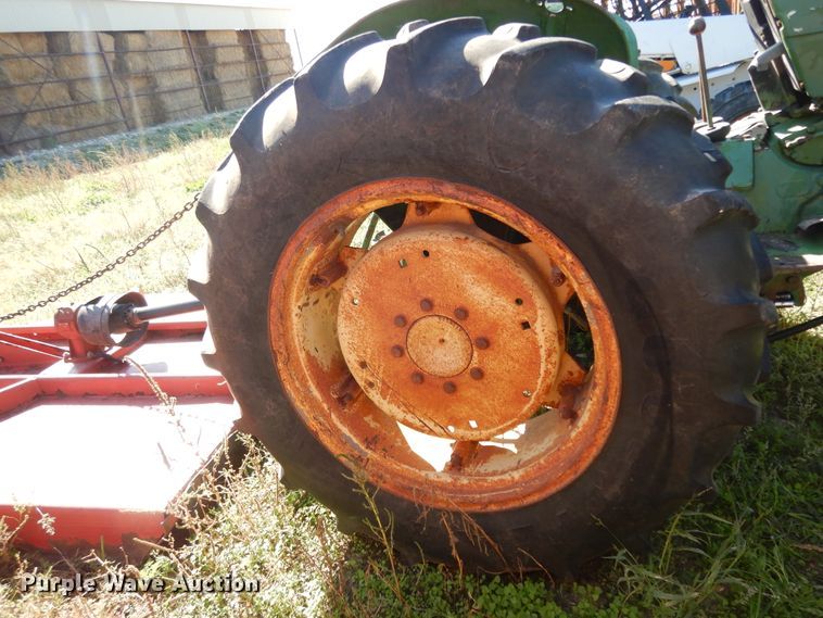 image for item DJ7449 1974 John Deere 830  tractor