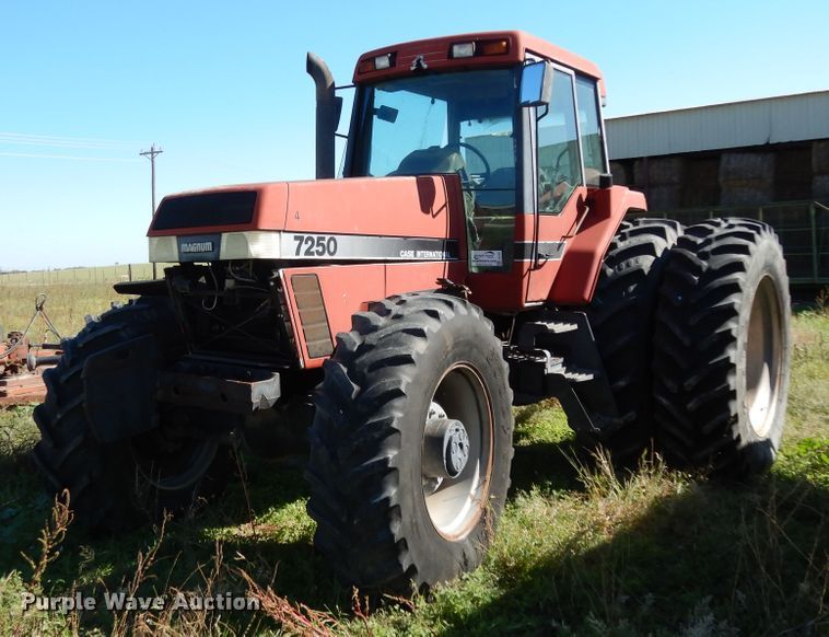 image for item DJ7451 1995 Case IH 7250  MFWD tractor