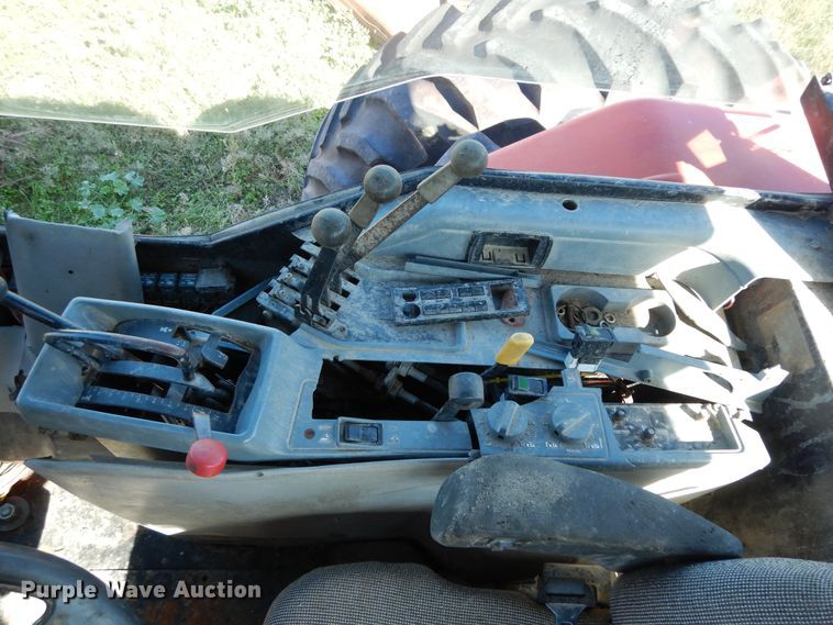 image for item DJ7451 1995 Case IH 7250  MFWD tractor