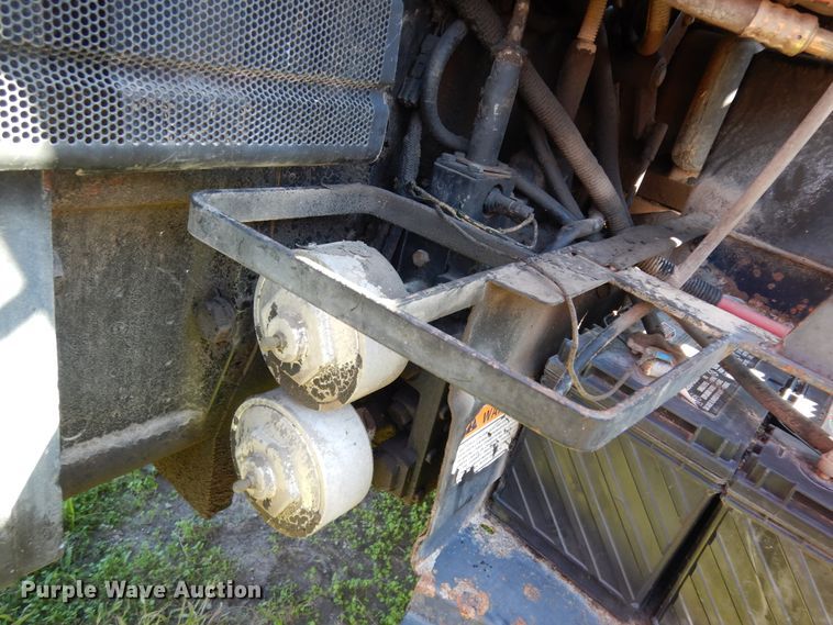 image for item DJ7451 1995 Case IH 7250  MFWD tractor