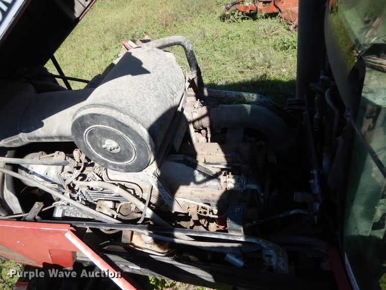 image for item DJ7451 1995 Case IH 7250  MFWD tractor