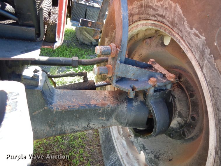 image for item DJ7451 1995 Case IH 7250  MFWD tractor