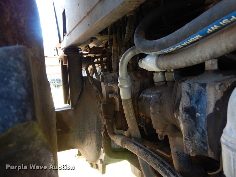 image for item DJ7451 1995 Case IH 7250  MFWD tractor