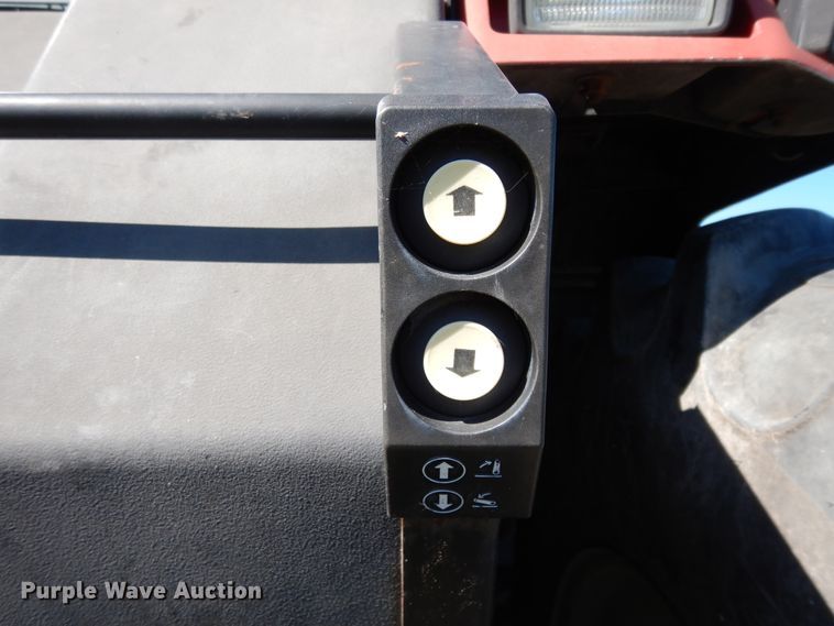 image for item DJ7451 1995 Case IH 7250  MFWD tractor