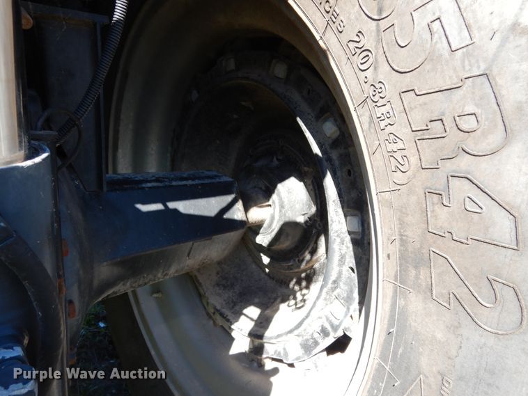 image for item DJ7451 1995 Case IH 7250  MFWD tractor