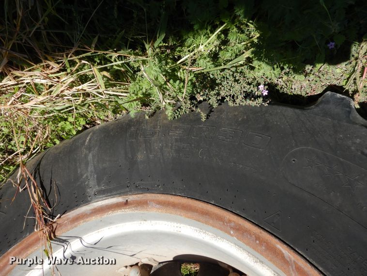 image for item DJ7451 1995 Case IH 7250  MFWD tractor