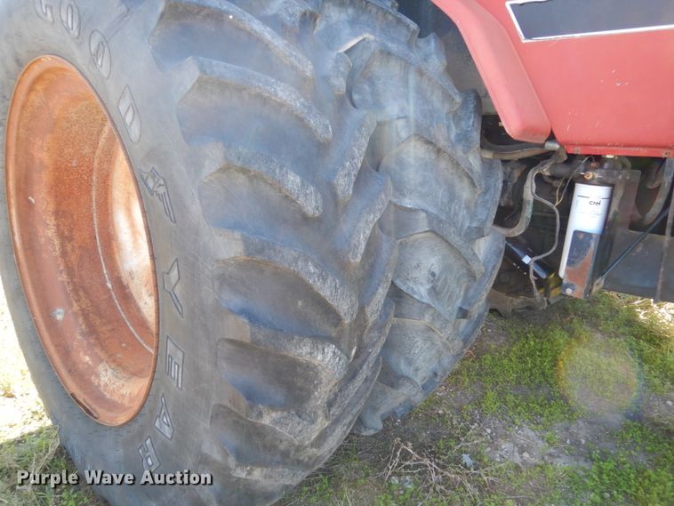 image for item DJ7451 1995 Case IH 7250  MFWD tractor