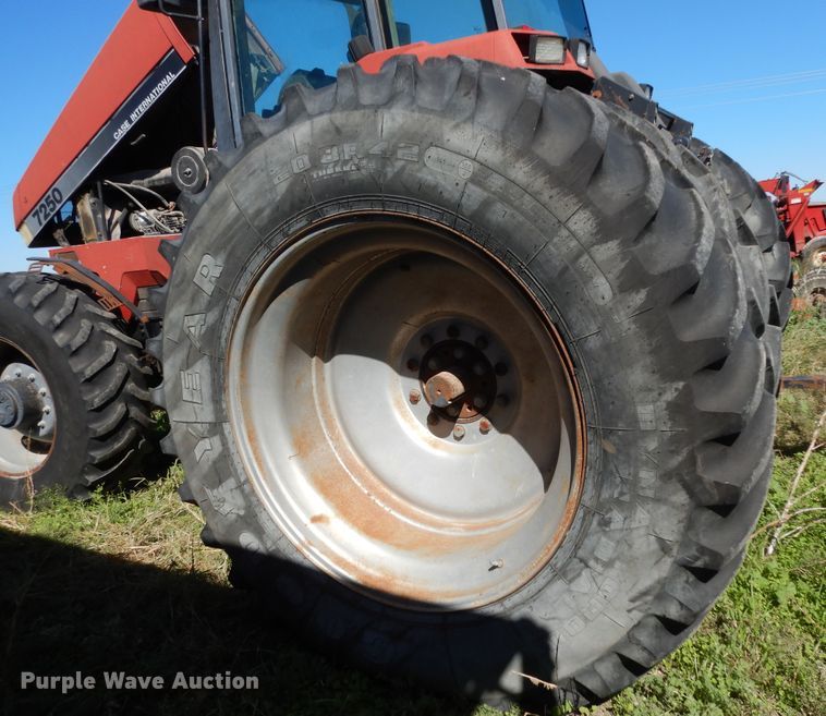 image for item DJ7451 1995 Case IH 7250  MFWD tractor