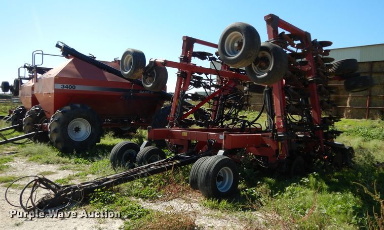 image for item DJ7454 Case IH SDX30  air seeder