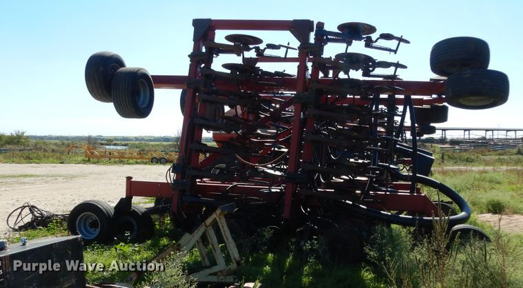 image for item DJ7454 Case IH SDX30  air seeder