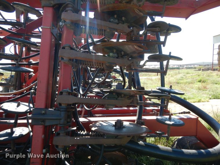 image for item DJ7454 Case IH SDX30  air seeder