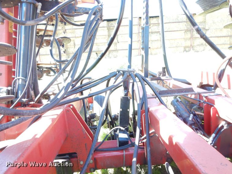 image for item DJ7454 Case IH SDX30  air seeder