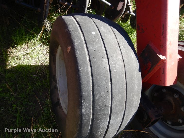 image for item DJ7454 Case IH SDX30  air seeder