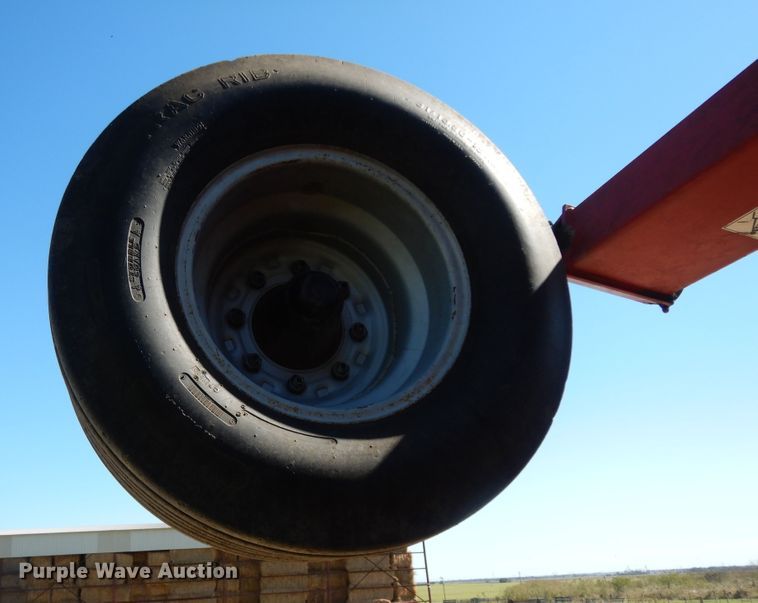 image for item DJ7454 Case IH SDX30  air seeder