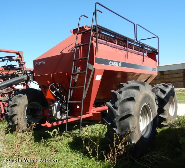 image for item DJ7454 Case IH SDX30  air seeder