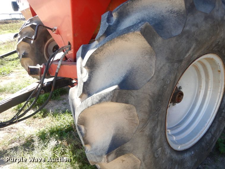 image for item DJ7454 Case IH SDX30  air seeder