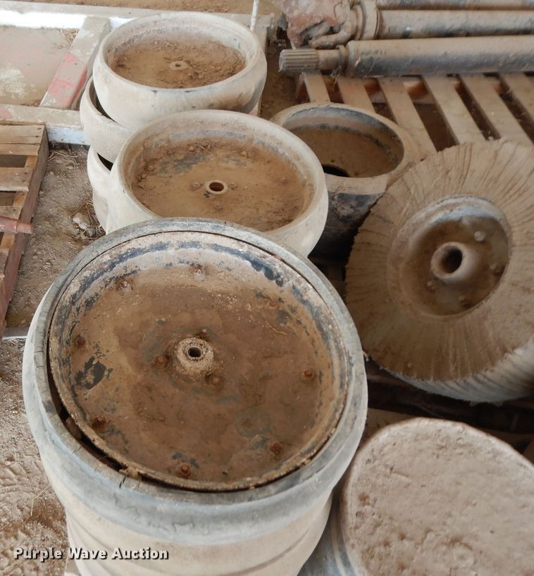 image for item DJ7454 Case IH SDX30  air seeder