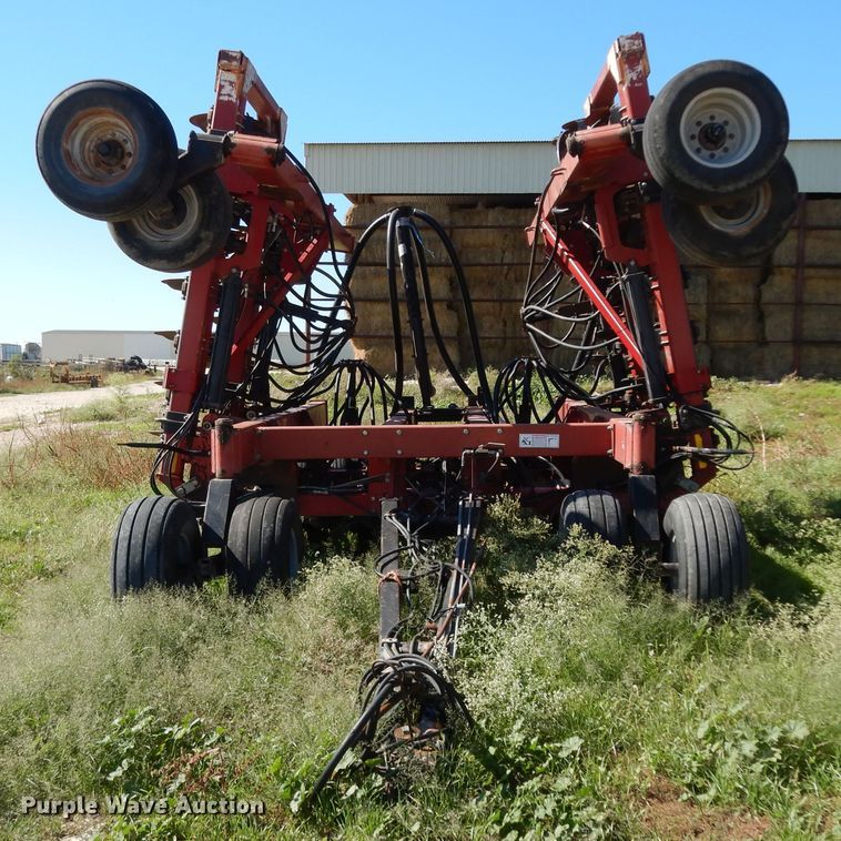 image for item DJ7455 Case IH SDX30  air seeder