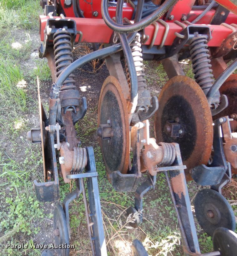 image for item DJ7455 Case IH SDX30  air seeder