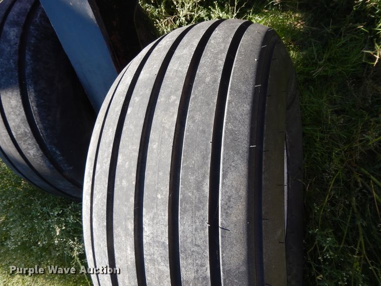 image for item DJ7455 Case IH SDX30  air seeder