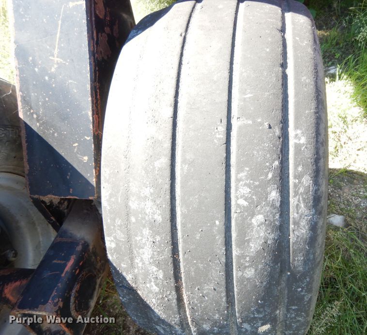 image for item DJ7455 Case IH SDX30  air seeder