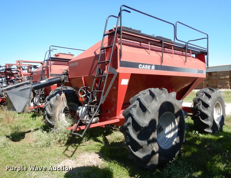 image for item DJ7455 Case IH SDX30  air seeder