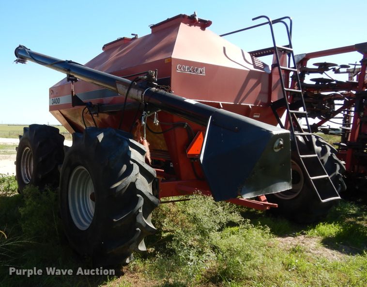 image for item DJ7455 Case IH SDX30  air seeder