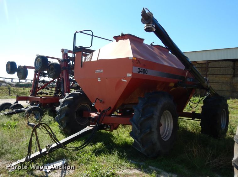 image for item DJ7455 Case IH SDX30  air seeder