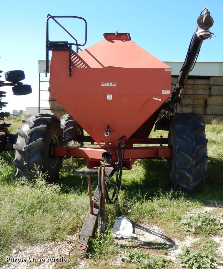 image for item DJ7455 Case IH SDX30  air seeder