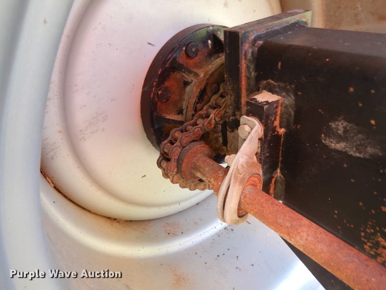 image for item DJ7455 Case IH SDX30  air seeder