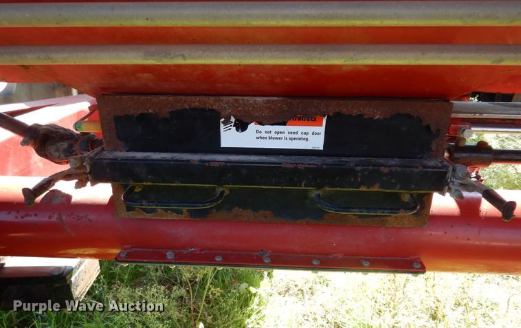 image for item DJ7455 Case IH SDX30  air seeder