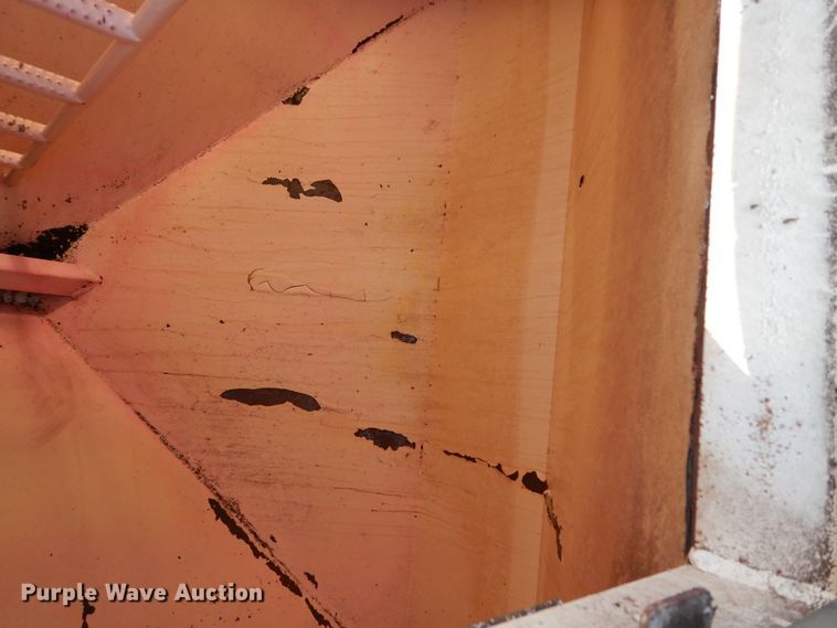 image for item DJ7455 Case IH SDX30  air seeder