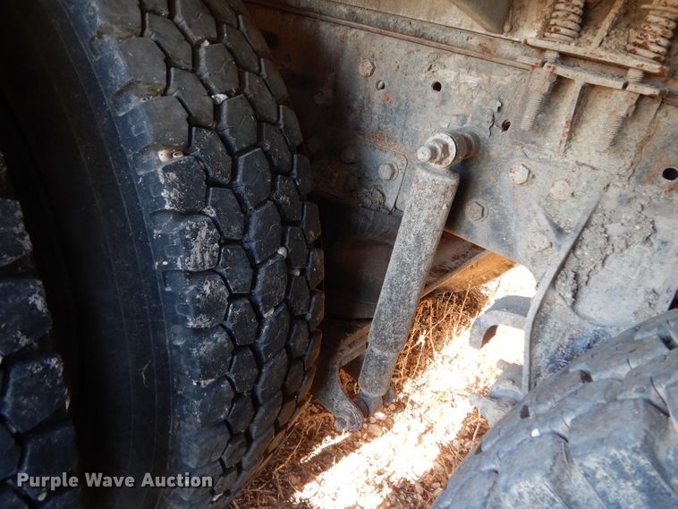 image for item DJ7456 1998 Mack CH613  feed delivery truck