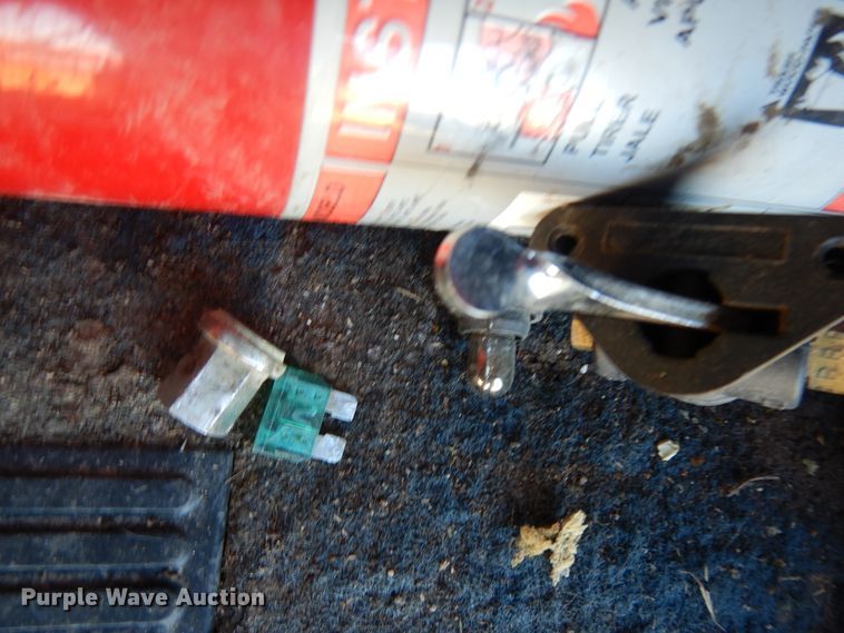 image for item DJ7456 1998 Mack CH613  feed delivery truck