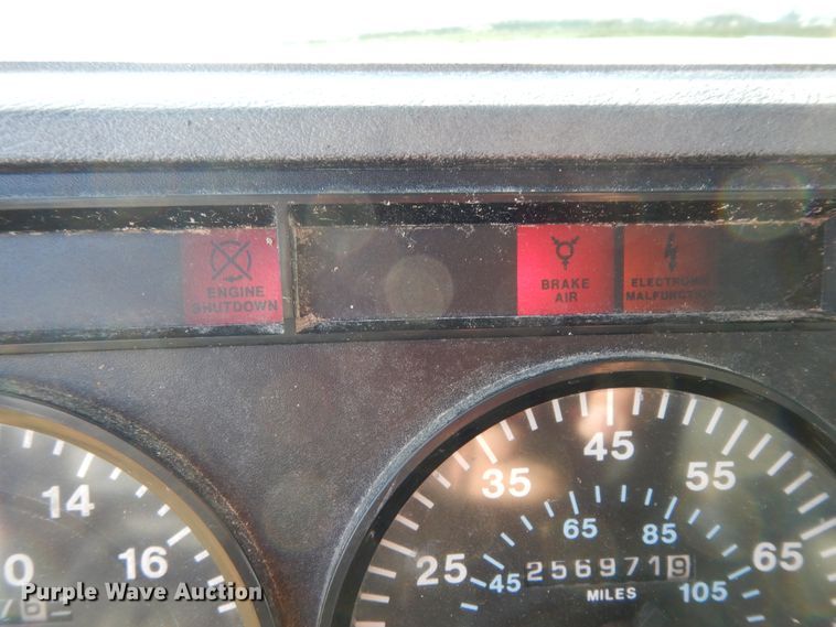 image for item DJ7456 1998 Mack CH613  feed delivery truck