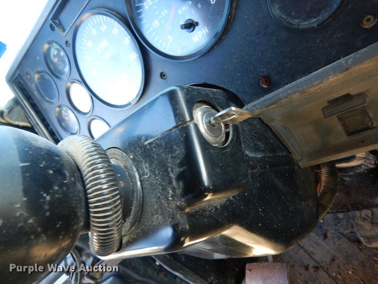 image for item DJ7456 1998 Mack CH613  feed delivery truck