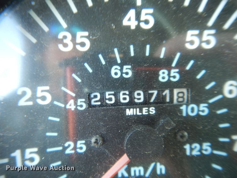 image for item DJ7456 1998 Mack CH613  feed delivery truck