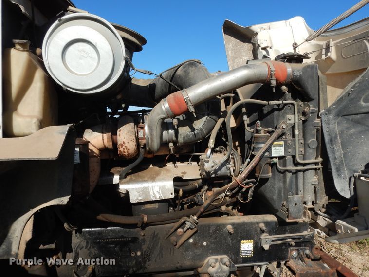 image for item DJ7456 1998 Mack CH613  feed delivery truck