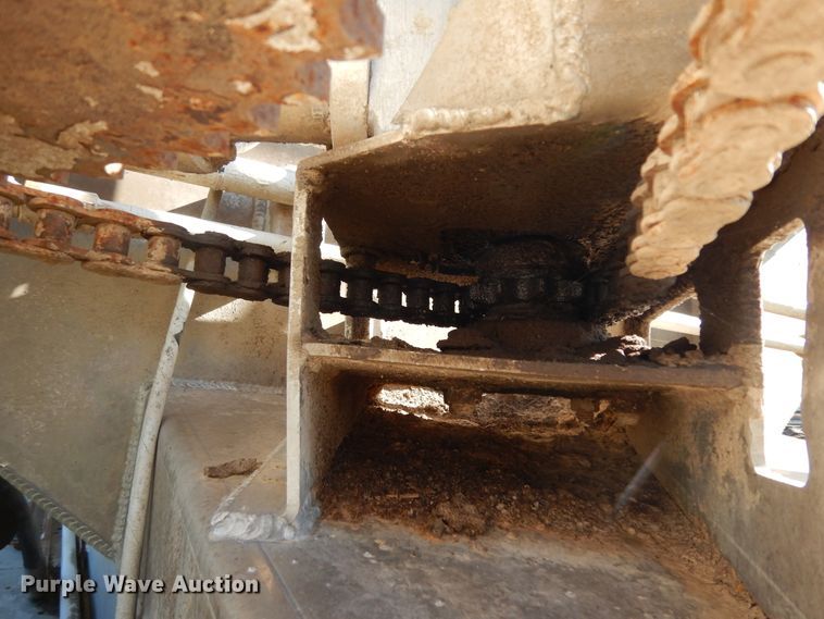 image for item DJ7456 1998 Mack CH613  feed delivery truck